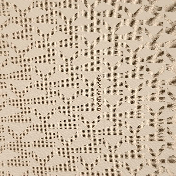 Michael Kors Cream and Brown Crossbody Bag - Picture 6 of 14